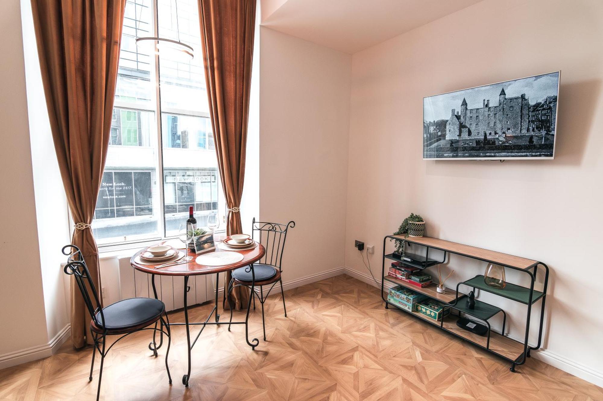 Modern Apartment In Aberdeen City Centre, Guild Street, Free Wifi Eksteriør bilde